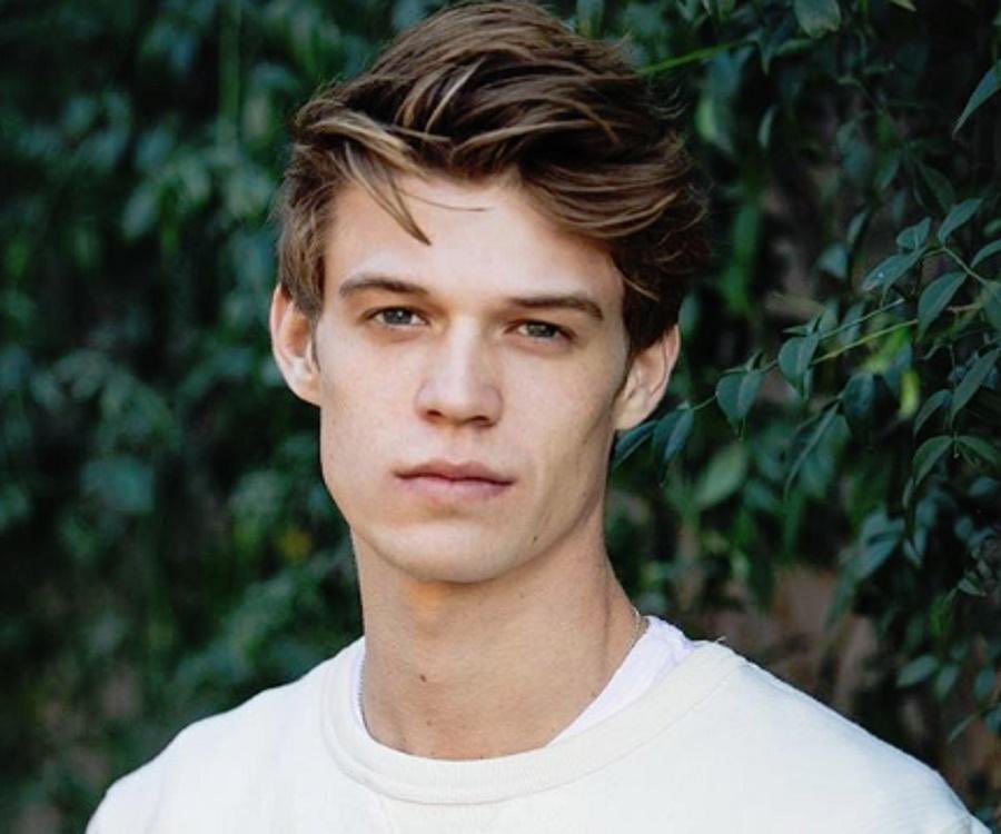 For  @_sylbur_ I’m fancasting Colin Ford *chefs kiss* my mind