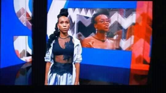 FranzinRoberta's tweet photo. Tenho medo de quando eu morrer e todos os meus pecados passarem em telões igual no documentário da Karol Conká https://t.co/PiWMZhB6uJ