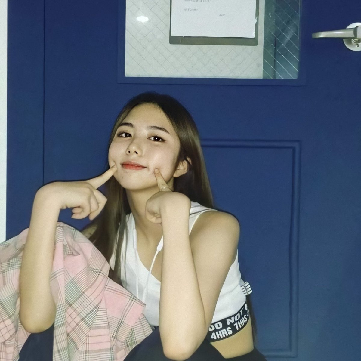 i love ireh's and jisung's cheeks