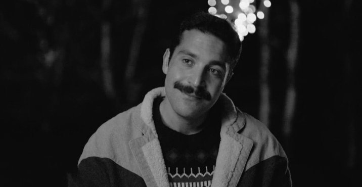 Ne güzel bir sözdür;
"Yolu rastgele yürürsen ömür olur, denginle yürürsen şiir olur."
#GönülDağı