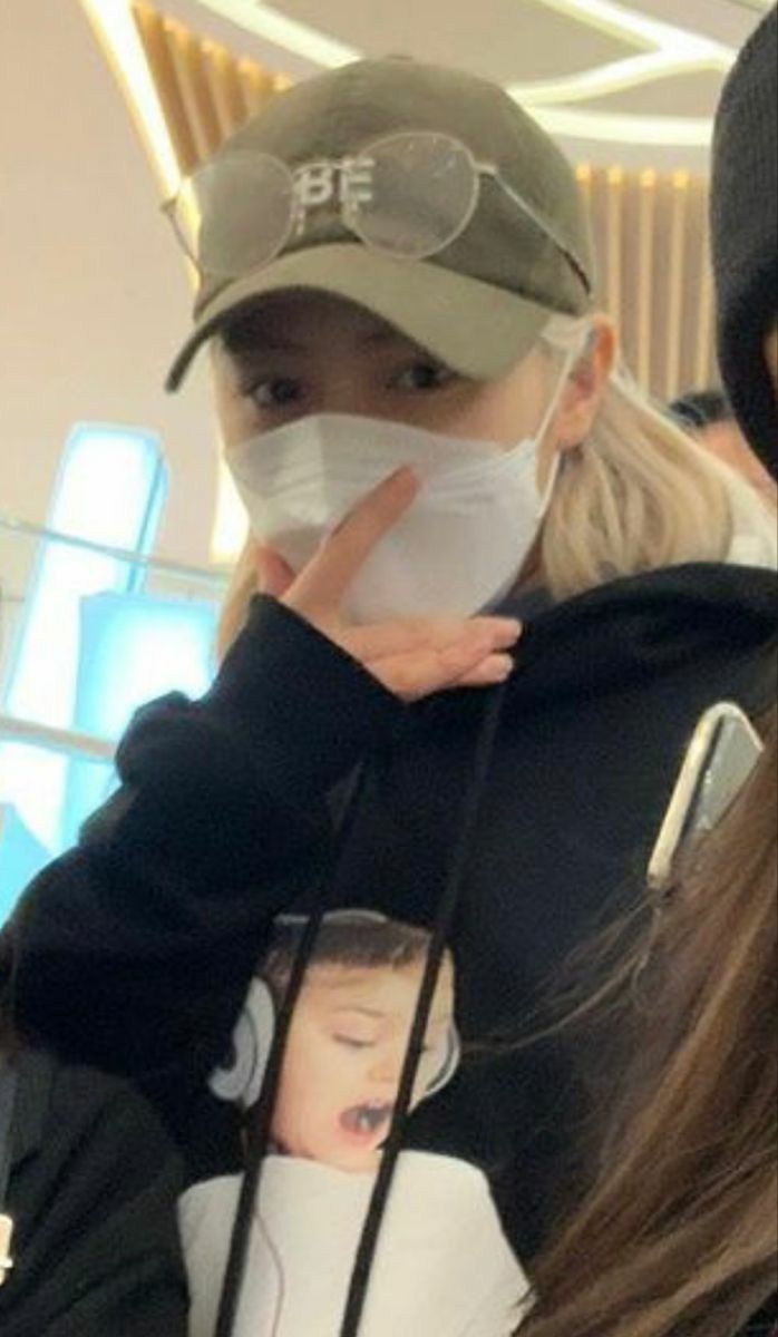 rai | hiatus nder tweet media