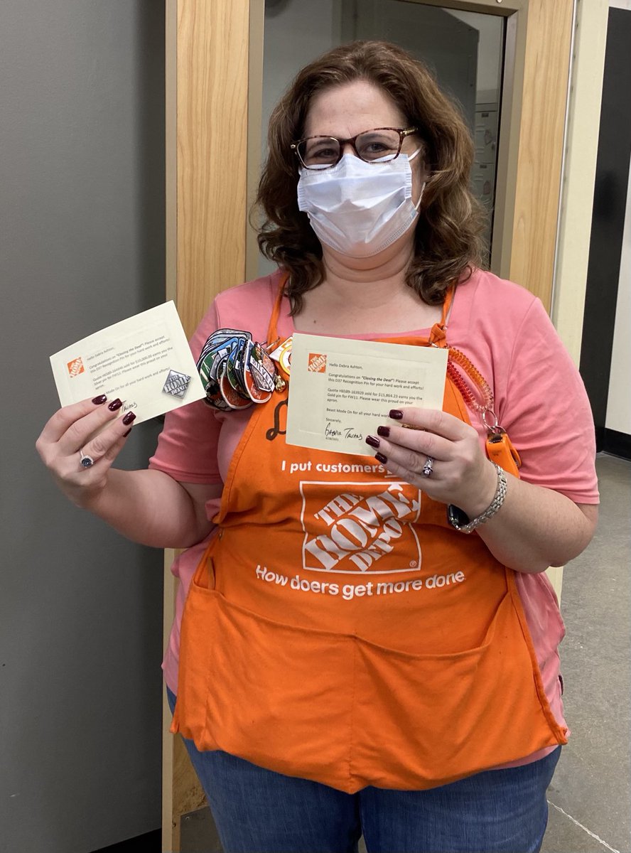 PatrickHTHD's tweet image. Deb has been crushing sales! Thank you ⁦@tavares_gabe⁩ for the recognition! ⁦@StevenReynaHD⁩ ⁦@Shayla_DSM⁩ ⁦