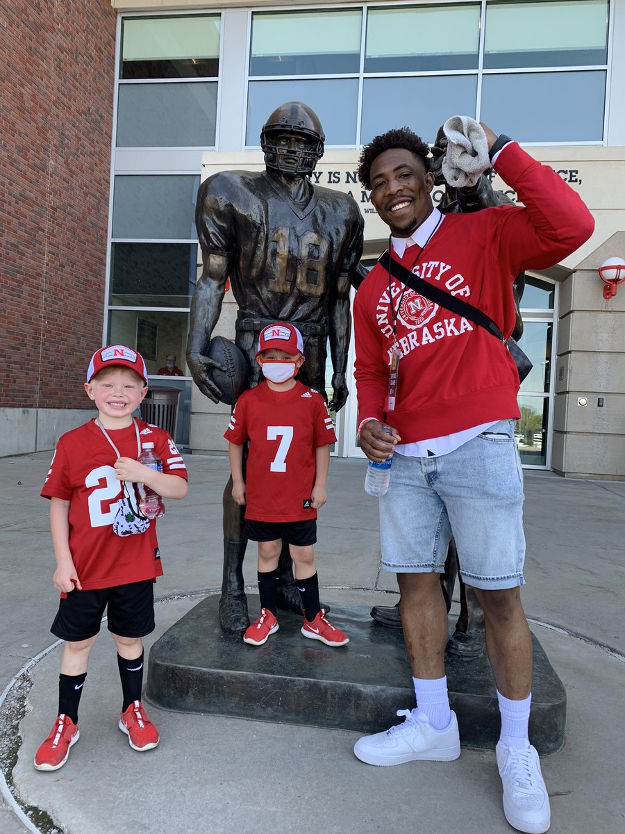 Thanks @TrulyDevine_22 for making my boys day! You got fans for life! #GBR #Huskers