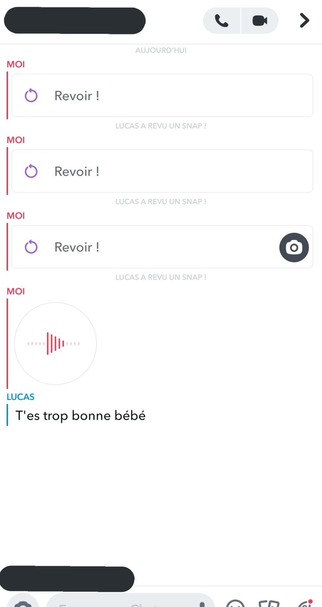 Rt si t'accepte mes nudes dans tes dm 🍑☺️