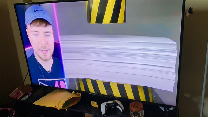 My favorite part of the day watch @MrBeast and eating @MrBeastBurger #mrbeastburger #DreamBurger #mrbeast<a class="tags" target="_blank" title="On Twitter" href="/?out=eyJ0eXAiOiJKV1QiLCJhbGciOiJIUzUxMiJ9.eyJpYXQiOjE3MjYyODQzODgsImlzcyI6InR3cG9ybnN0YXJzLmNvbSIsIm5iZiI6MTcyNjI4NDM4OCwiZXhwIjoxNzU3ODIwMzg4LCJyZWRpcmVjdF91cmwiOiJodHRwczovL3R3aXR0ZXIuY29tL01yQmVhc3QifQ.k7ZItQxFgBDRLYX46BXQon7RLrJxQZ2Z5n7Y8ltUqWS1-JCyIgdQHdWezBZW9t6rjergZ8du4eAGe3BDelYQ1A">@MrBeast</a><a href="/tag/mrbeast"class="tags"><span>#mrbeast</span></a><a href="/tag/mrbeastburger"class="tags"><span>#mrbeastburger</span></a><a href="/tag/dreamburger"class="tags"><span>#dreamburger</span></a>