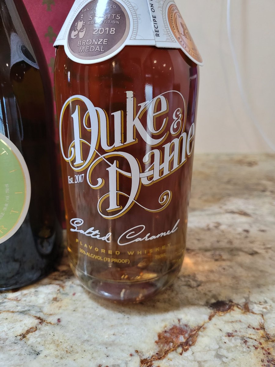 JeromeWise18's tweet photo. #HappyCorkBKNY
#DukeAndDameSaltedCaramel
Unbelievable flavor! #whiskey #blackownedbusiness #brooklynnyc #bedstuy #backyardflow https://t.co/5oVCXePZD4