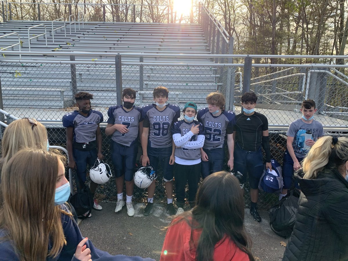 ⁦@MHSCoachO⁩ can’t wait to see these young man wearing scarlet red and white next year 👊 future is bright !!!