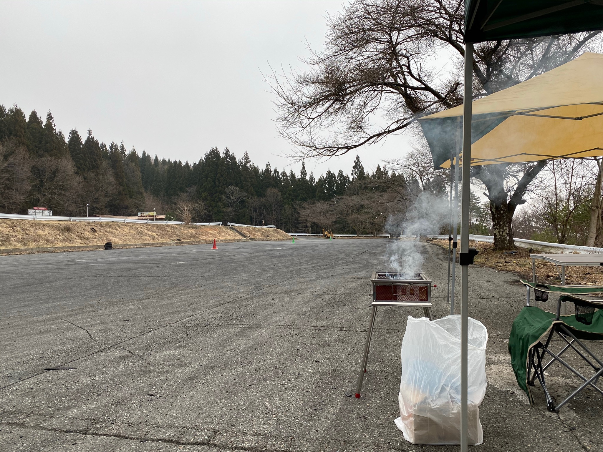 Naoshi 群サイ臨時駐車場練習会やります ５月9日 日 ゲートオープン8 00 走行開始9 00 16 30 ゲートクローズ17 00 初心者向けの練習会です １日8 000円 女子5 000円 お昼はbbqしますが おにぎりは持参でよろしくおねがいします ぜひお仲間誘って