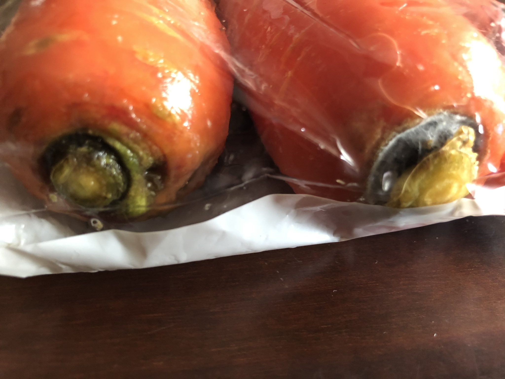 まめ 今までで一番ひどいオイシックス カビるんるん じゅくじゅくで臭いもやばい T Co Qbqfqkuumf Twitter