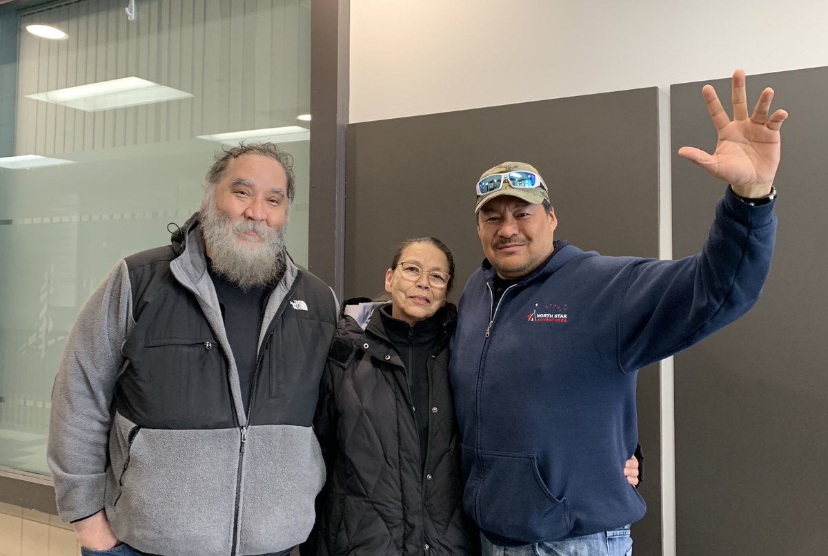 Everyone and then familiar faces drop by our downtown office. Here are a couple of friends from my Fort Resolution days, Paul and Freda. Masi for stopping by, it was a nice surprise seeing you guys! #friends #cousins #fortresolution