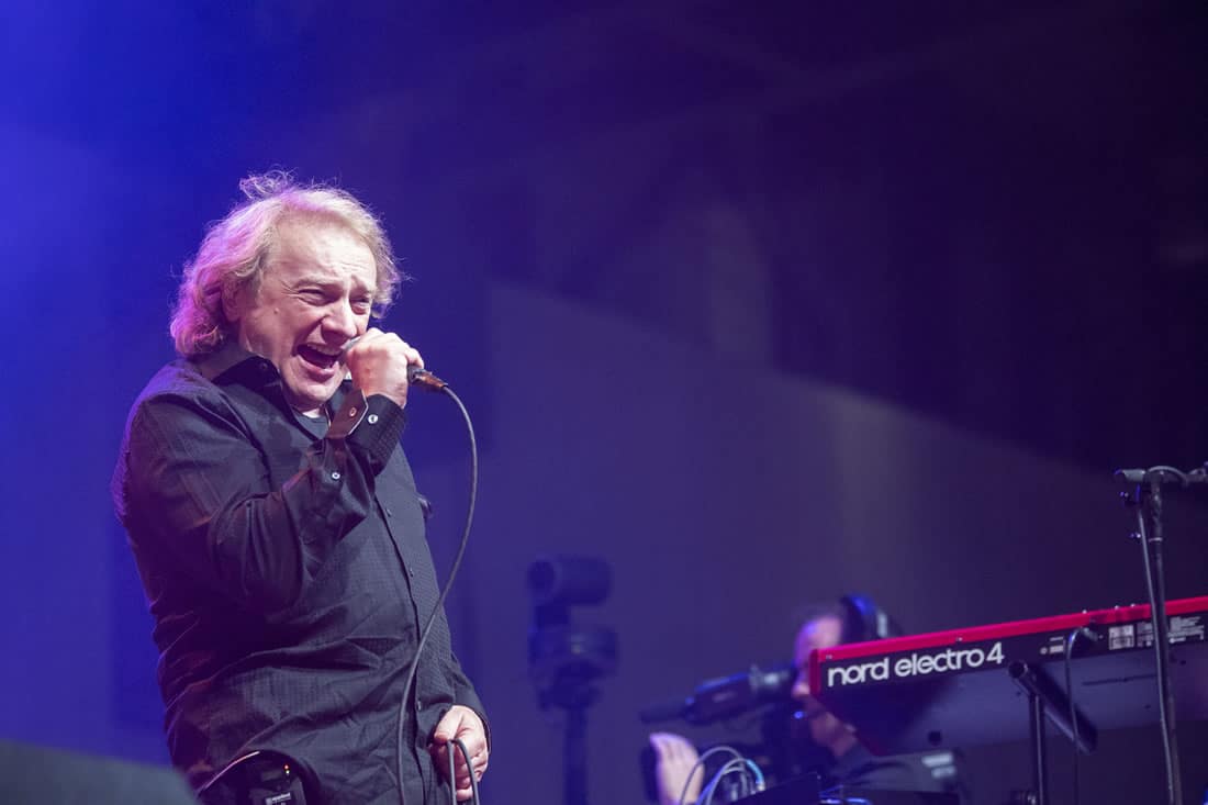 Happy birthday Lou Gramm
Born May 2, 1950 