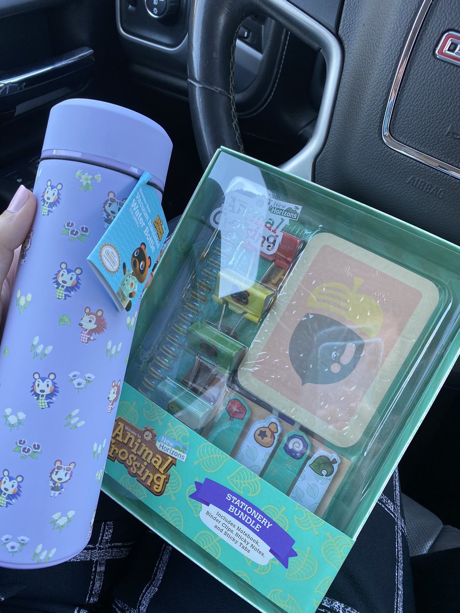 mamazdiary's tweet image. i went to target for BABY WIPES.... 🤭