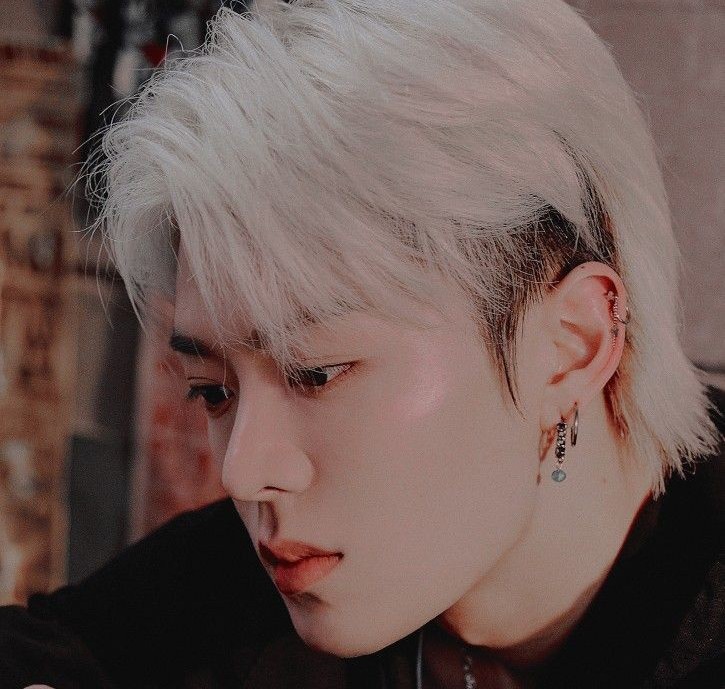 𝐘𝐮𝐭𝐚 - 𝐍𝐂𝐓-Please i'm not called theyutazen because he's not good looking and talented
