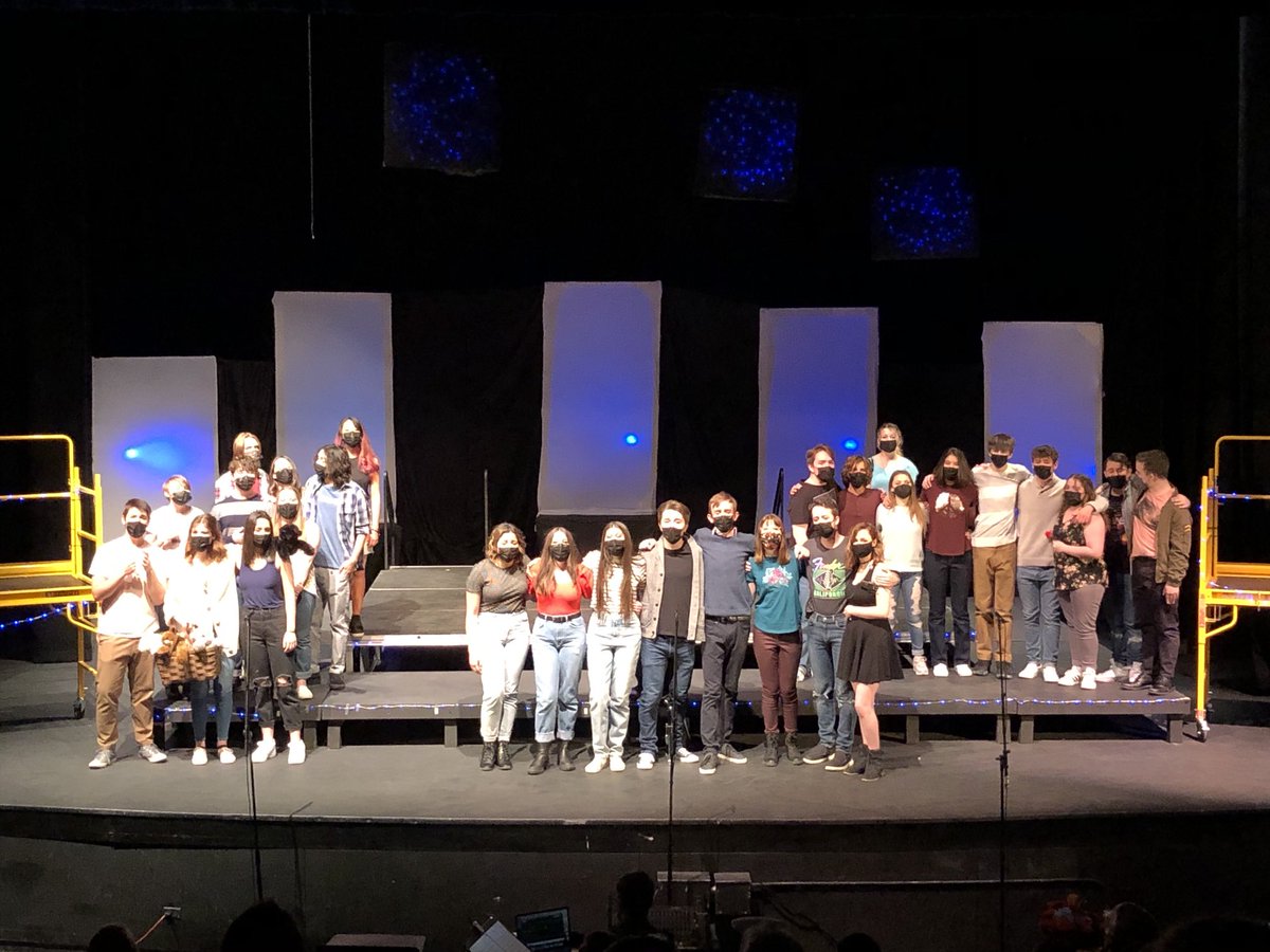 HRHSAthletic's tweet image. HUGE S/O to ⁦@HRTheatreThings⁩ for their production of theory of relativity!! Sooooooo amazing! Congrats Nicole Hudson and her entire crew