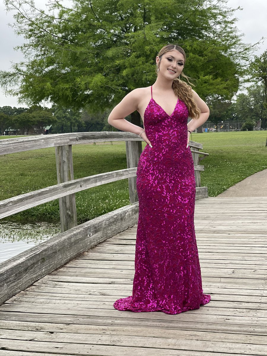 ArboMom's tweet photo. 💕Senior Prom 2021💕 https://t.co/TOdZdxlEo9
