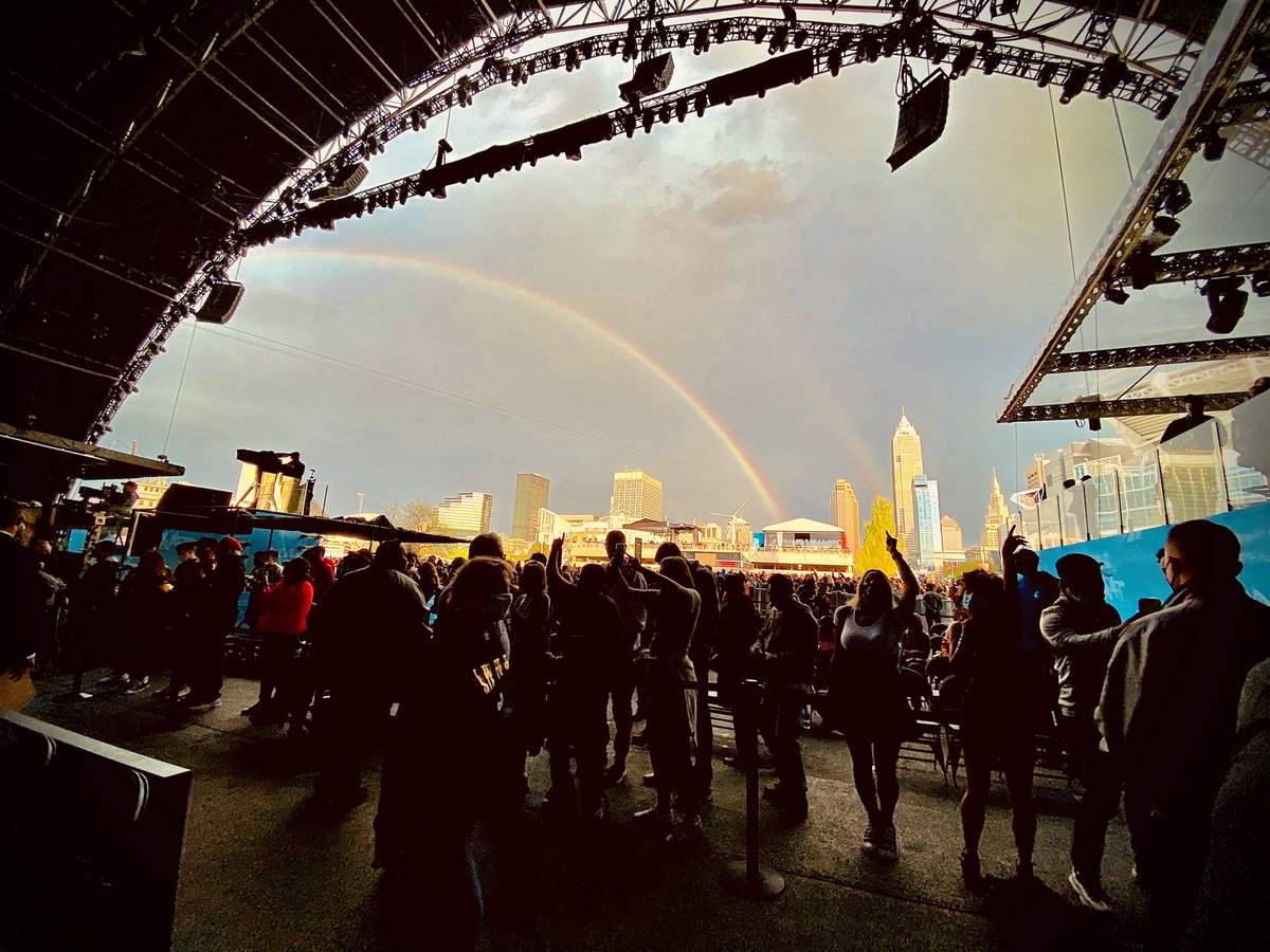 Cleveland. You’re beautiful, baby. Words can’t describe how incredible this past week <a href="/NFLDraft/">NFL Draft</a> in <a href="/TheCLE/">Destination Cleveland</a>  has been. Since words don’t do it justice, I’ll let this picture from the <a href="/machinegunkelly/">mgk</a> #2021NFLDraft concert do the talking. Thank you, #TheLand. <a href="/CLESports/">Greater Cleveland Sports Commission</a> 🧡🤎