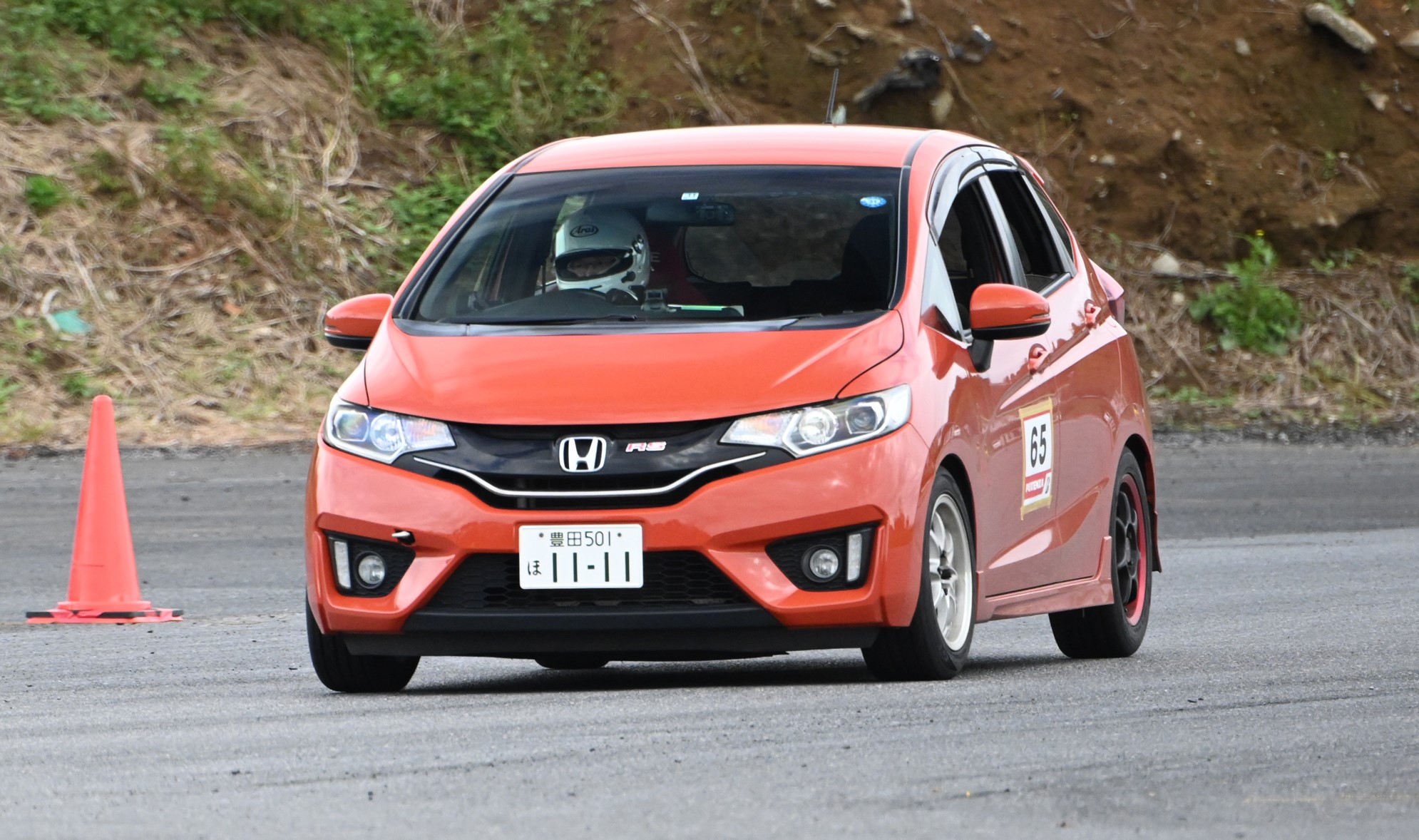 Honda 本田技研工業 株 21年6月 初代fit誕生から年 多くの方に愛され続け まもなく年を迎えます あなたの人生で Fitとの想い出はありますか 皆さんの想い出を Fitとみんなの年 を付けてぜひ教えてください 投稿写真は記念ムービーなど