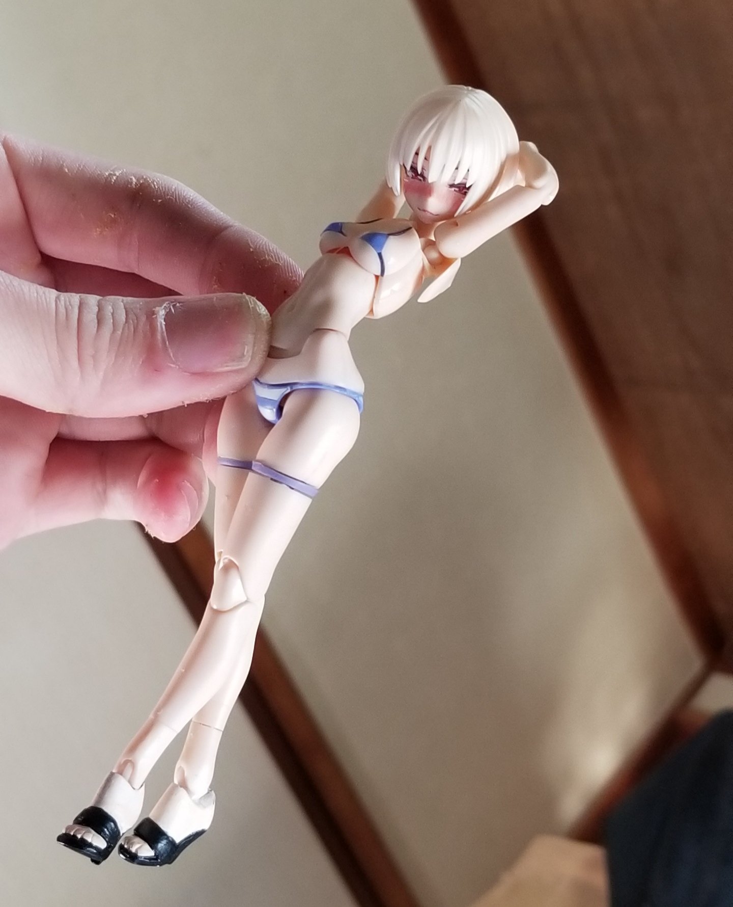 とりぴー ポーズ解説本販売中 身体のラインを見せつける 女の子です とりポージング T Co Mfofoiuzid Twitter