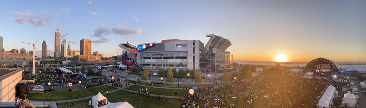 Paul_Zinn24's tweet photo. Proud of my city #NFLDraft2021 #Cleveland https://t.co/53QxopatS6