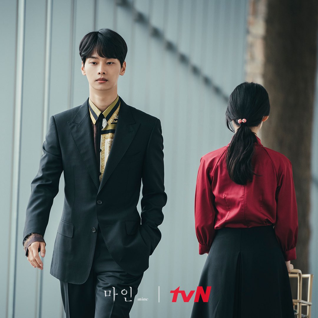 Младший сын семьи чеболей дорама 2022. Чеболь против детектива дорама дата выхода. Чеболь против детектива дорама дата выхода. Чеболь против детектива дорама дата выхода. Младший сын чеболей дорама.