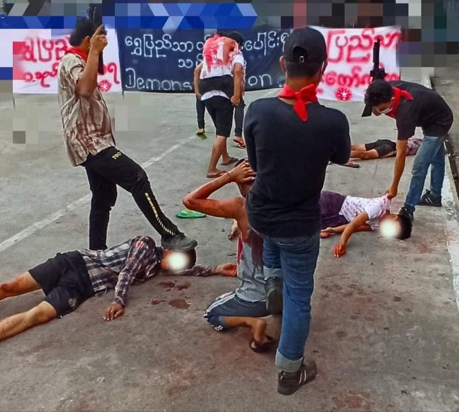 spring21MM's tweet photo. In #Shwepyithar Township, on May 2, civilians staged a demonstration stating that "We will never forget the images of the brutal massacre of more than 700 innocent civilians in 90 days by dictatorial militants."

#May2Coup
#WhatsHappeningInMyanmar
#SpringRevolution https://t.co/5cEEmhskI2