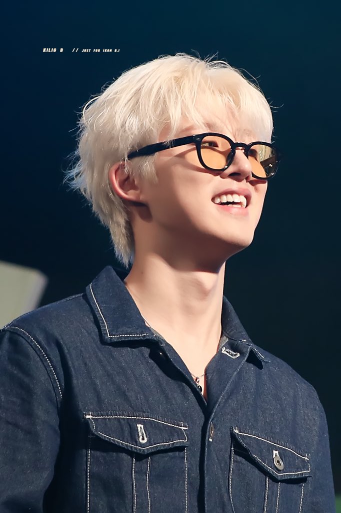 𝑫𝑬𝑴𝑶 tweet media