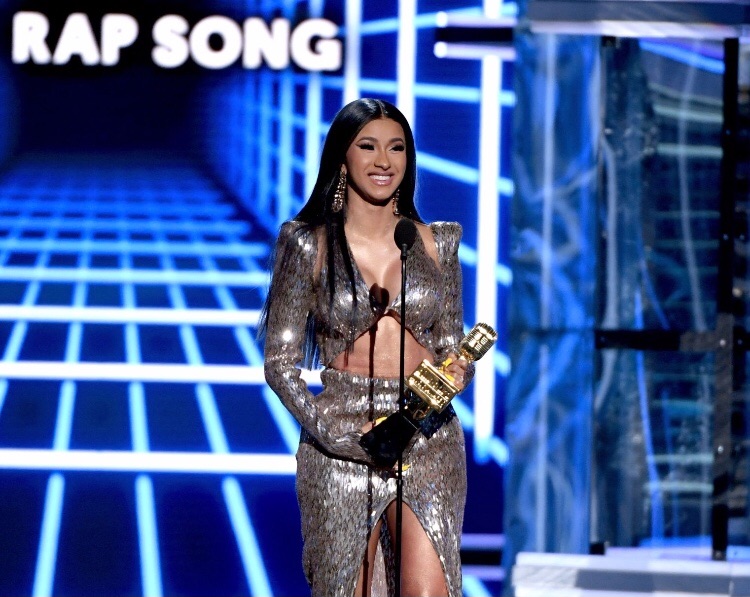 cardibthrowback's tweet photo. #Throwback:
@Iamcardib attends the 2019 Billboard Music Awards at MGM Grand Garden Arena in Las Vegas, Nevada on May 1, 2019. 🇺🇸 

📸: John Shearer/Kevin Mazur/Ethan Miller/Frazer Harrison/Getty Images. https://t.co/acDF9FI48s