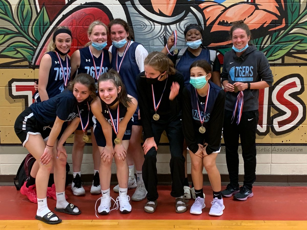 76ersOfSaline's tweet photo. Sixers ballin today. Getting better and having some fun leaving the game. Great job today ladies and to all our teams who competed today! #gosixers🏀 https://t.co/UoBpZvxrpm
