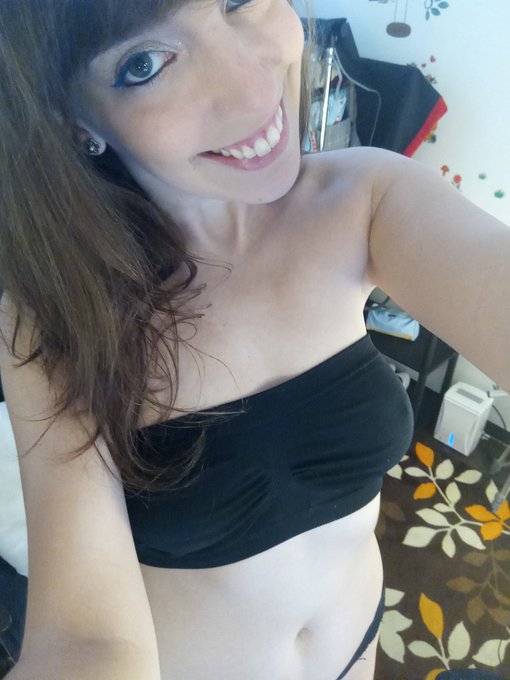 Online @chaturbate! Come hang out with me and maybe do naughty stuff too 😈! https://t.co/ISes9Guc1q   #chaturbate<a class="tags" href="/tag/chaturbate">@chaturbate</a><a href="/tag/pornhub"class="tags"><span>#pornhub</span></a><a href="/tag/cammodel"class="tags"><span>#cammodel</span></a><a href="/tag/camgirl"class="tags"><span>#camgirl</span></a><a href="/tag/chaturbate"class="tags"><span>#chaturbate</span></a><a href="/tag/alte"class="tags"><span>#alte</span></a>