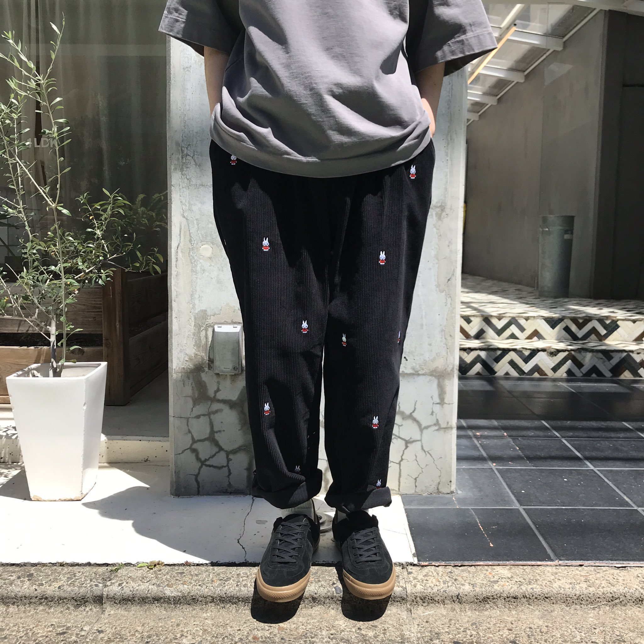 pop trading company miffy スケボー pop trading company miffy スケボー