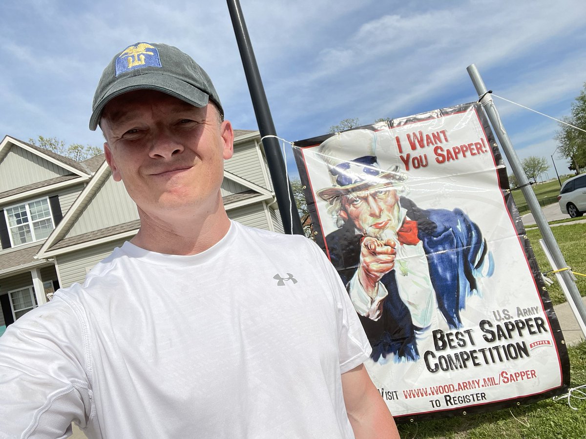 SapperNacho's tweet image. Missing the #BestSapperCompetition but we’re cheering them on from Fort Leavenworth! Day 1 almost in the books!