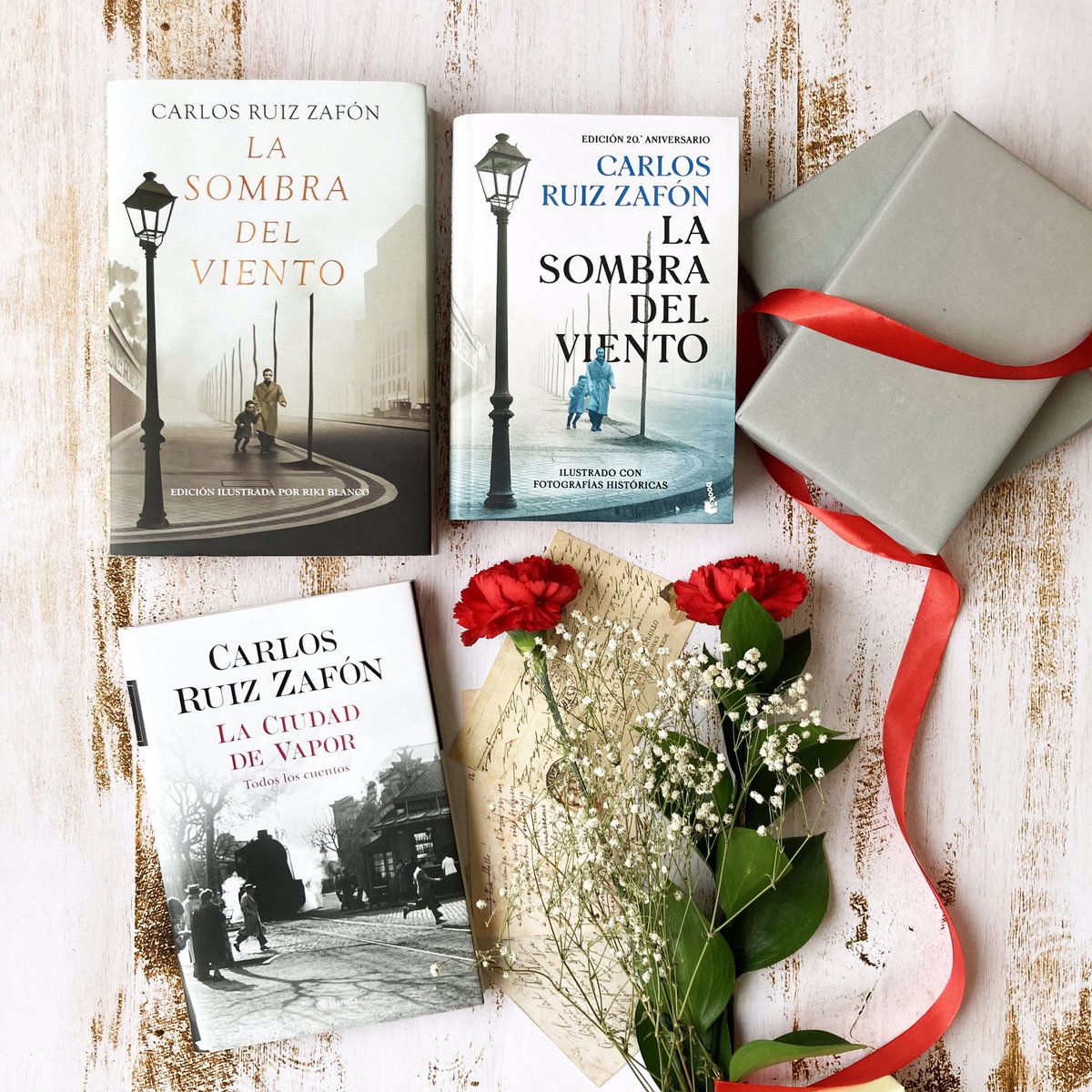 Historias inolvidables de Carlos Ruiz Zafón para regalar en el #DíaDeLaMadre. #LaSombraDelViento #LaCiudadDeVapor #CarlosRuizZafon