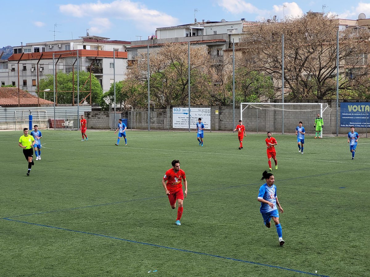 Los nuestros ganan 2-0 a <a href="/laromanicafc/">LA ROMÁNICA F.C.</a>. Goles de Eloy y Joel. Sumamos ya 19 puntos y seguimos en los puestos de arriba. Vamos rojos! 🔴🔴

#3cat6
#pajaril