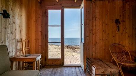 N.S. cabin designed by iconic Canadian artist Alex Colville up for sale ift.tt/3xFQhE9
