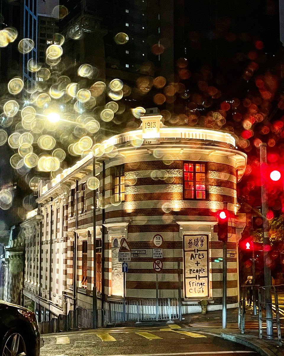 yeyekas's tweet photo. When there’s raining, use your way to find the stars

#yesung_beautiful_night 
#elf_beautiful_night #travel #snapshot #travelgram #travelsnap 
#beautifulnigt #nightview #snaphk #hksnap @yesung1106 @SJofficial #藝聲  @shfly3424 @stars https://t.co/CulAKolU0V