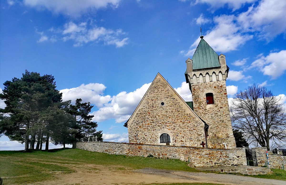 MarieMatusu's tweet photo. Krásná Vysočina... Beautiful Vysočina, my home, my heart ❤️.... #vysocina #ilovevysocina #cesko #putovanipocesku #zubstejn #vitochov https://t.co/NW6LBscMoa