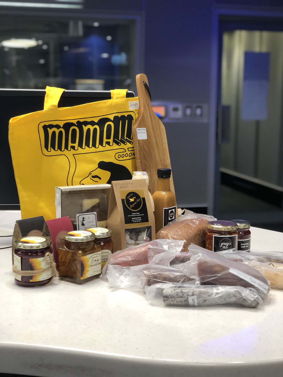 Massive shoutout to Portia from Begk’s Smoked Food &amp; the other traders at the Slow Market at <a href="/WillowbridgeSC/">Willowbridge Centre</a> for dropping off an amazing care package for <a href="/saskiafalken/">Saskia Falken</a> and I! So much goodness! ⭐️