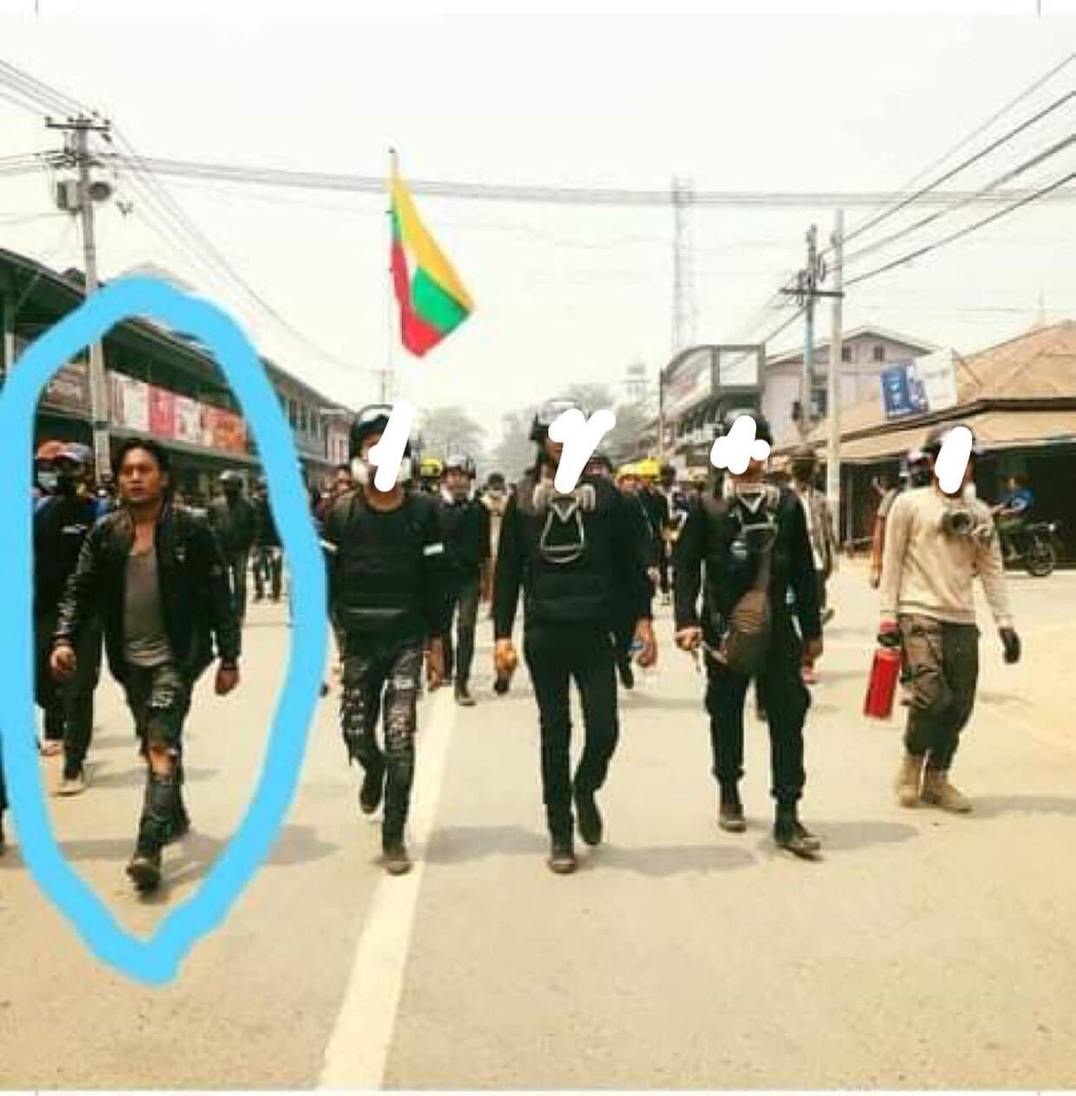 A protester was shot dead to the head and another protester was shot in the leg by terrorists during a violent crackdown on Hsipaw, Shan State Strike.

#May2Coup #WhatsHappeningInMyanmar <a href="/UNHumanRights/">UN Human Rights</a> <a href="/BBCWorld/">BBC News (World)</a> <a href="/Reuters/">Reuters</a> <a href="/TostevinM/">Matthew Tostevin</a> <a href="/eAsiaMediaHub/">U.S. Asia Pacific Media Hub</a> <a href="/clarissaward/">Clarissa Ward</a> <a href="/poppymcp/">Poppy McPherson</a> <a href="/UN_HRC/">UN Human Rights Council</a>