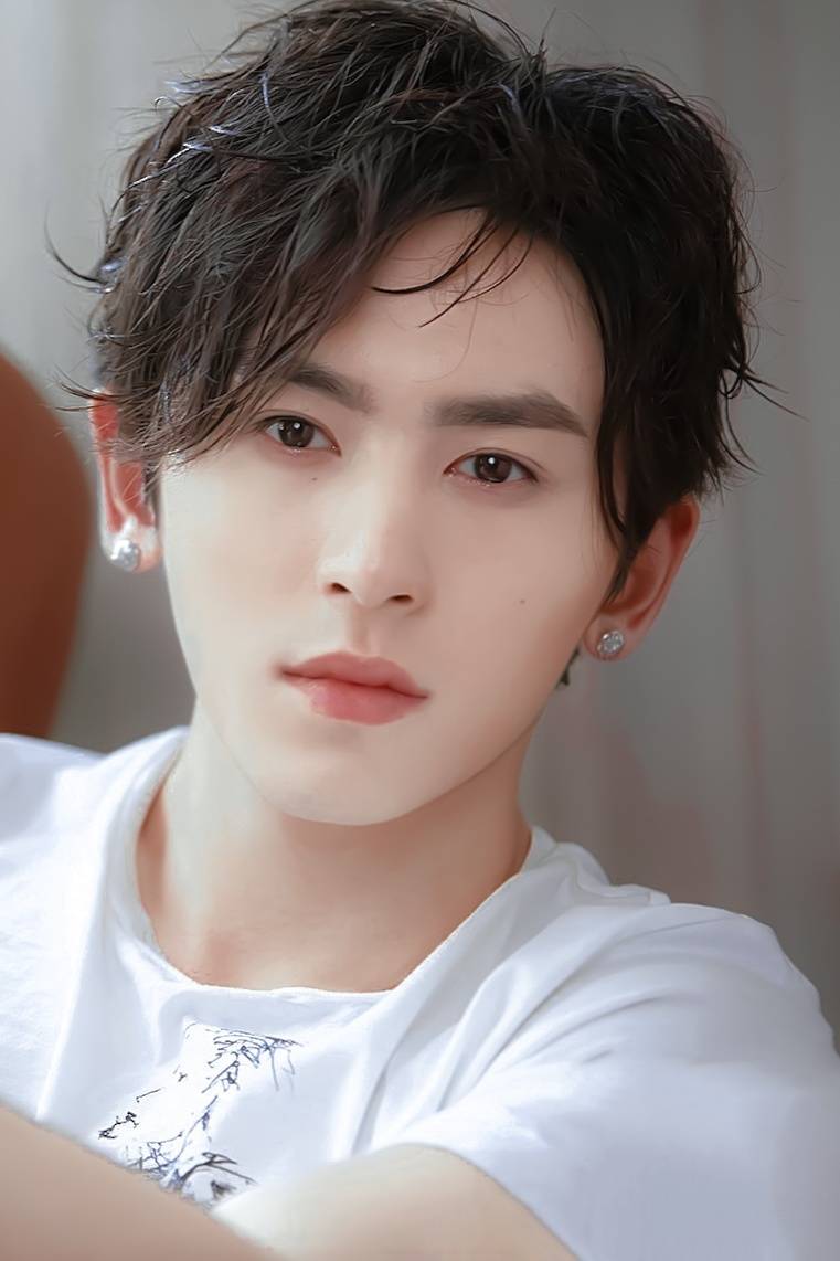 чжан чжэ хань. гун цзюнь и чжан чжэхань. чжан чжэ хань актер. Zhang zhe han чжан чжэ хань zhang zhe han. чжан чжэхань актер.