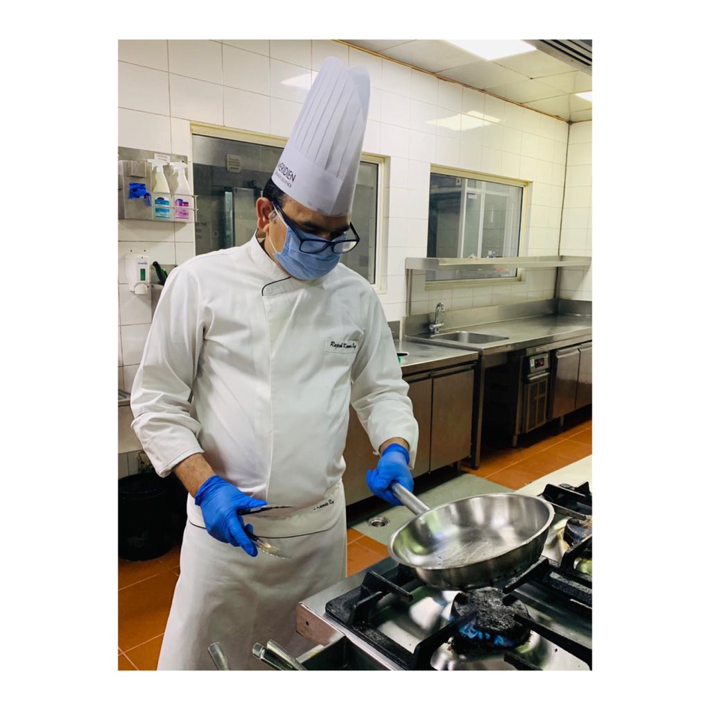 Sit back &amp; relax while we #deliver your #favourite food at the comfort of your home!
Please be assured that we are taking every measure to keep you safe
For orders call us at +91 88606 09368 
bit.ly/MOW_LMG

#lmgurgaon #goodfood #goodmood #homedelivery #trending #gurgaon