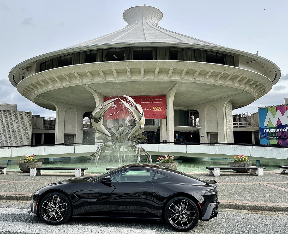 Scenic Vancouver in an Aston. @museumofvan @hrmacmillan @DailyHiveVan @AstonMartinWork @astonmartin @HWM_AstonMartin @Snugbucket @KenLingenfelter @Carolinewhite40 #vancouver #vanierpark #englishbay #scenic