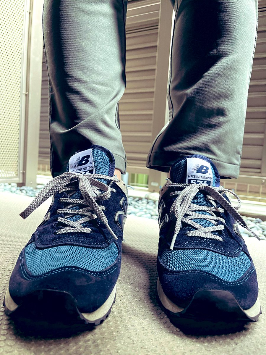 pakusako's tweet photo. 午前中は安静にしてたけど….
やはり身体絞るためトレーニングへ
無理しない程度に流している。
着てた服に合わせてやっぱり赤にした。
どっかの球団も季節到来やで
忘れとらんけん、Aクラ入りは頼むで。
#ニューバランス
#newbalance
#OM576OGN
#M576RED
#ノースフェイス
#thenorthface https://t.co/E7eLd66djE