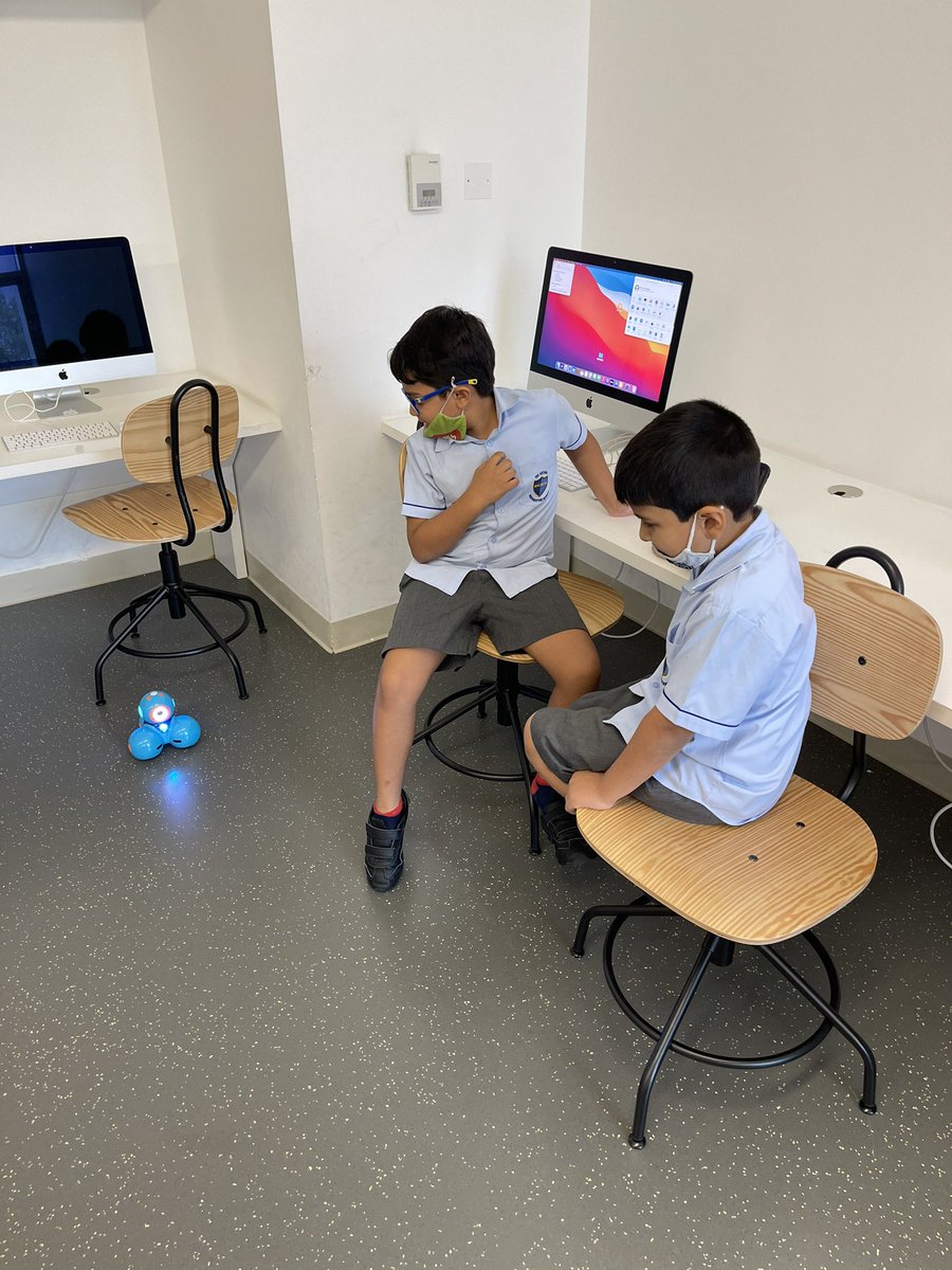techteachertom1's tweet photo. My @ArcadiaSch KS1 digital leaders having a look at our @WonderWorkshop Dash robots. They’ve tested them out to see how we can use them in KS1. They loved all the coding and problem solving #ADE #ADEUAE #AppleDistinguishedSchool #AppleEDUchat #edtechuae https://t.co/cZFMfIDQGo