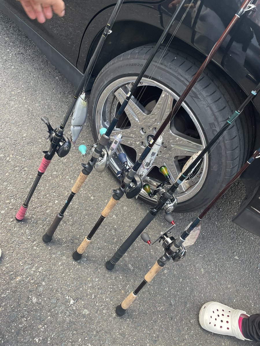 gyuiin874's tweet photo. バスですと、爆釣ドットコムの北山の大会出てきたけど1バイトものにできずみんなノーフィッシュ。

抽選選ばれてバスマニアの服ももらえたしじゃんけん大会も楽しかった

また次秋もするらしいけん次は絶対つるど〜 https://t.co/IsmNoS0fJt