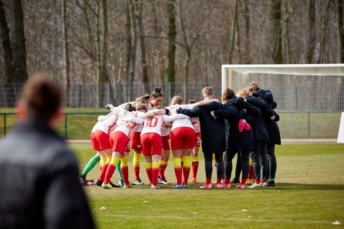 RBLeipzig's tweet image. Anstoß bei den #RBL-Frauen ▶️

Das Team von Katja #Greulich will in der 2. Frauen-Bundesliga zurück in die Erfolgsspur 💪

Hier seht ihr die Partie gegen die SpVg Berghofen 👉 soccerwatch.tv/spiel/61105