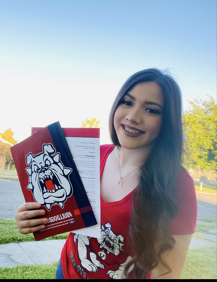 Congratulations Natalie Solis!!! Fresno State Bound #TigerPride <a href="/Mmacias963/">Martín Macías</a> <a href="/myluv4kidz/">MYLUV4KIDZ</a> <a href="/salparrajr/">Sal Parra</a>