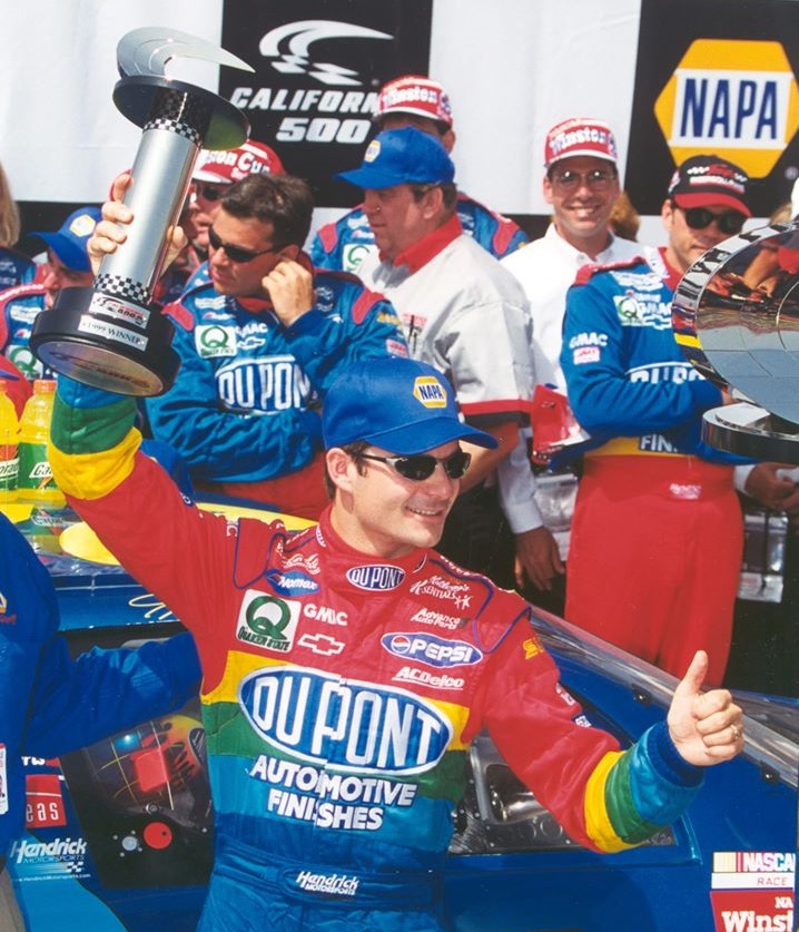 On this date [May 2] in 1999: Jeff Gordon led 151 of 250 laps en route to the win @ACSupdates. He became the first 2-time winner in the track's history. Career win #45. #NASCAR