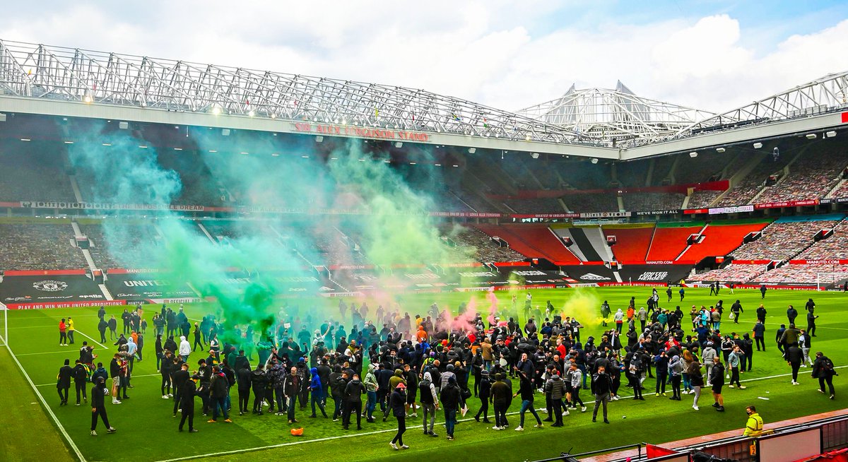 photo Old Trafford Protest Twitter https twitter com brfootball status 1388861859151990787