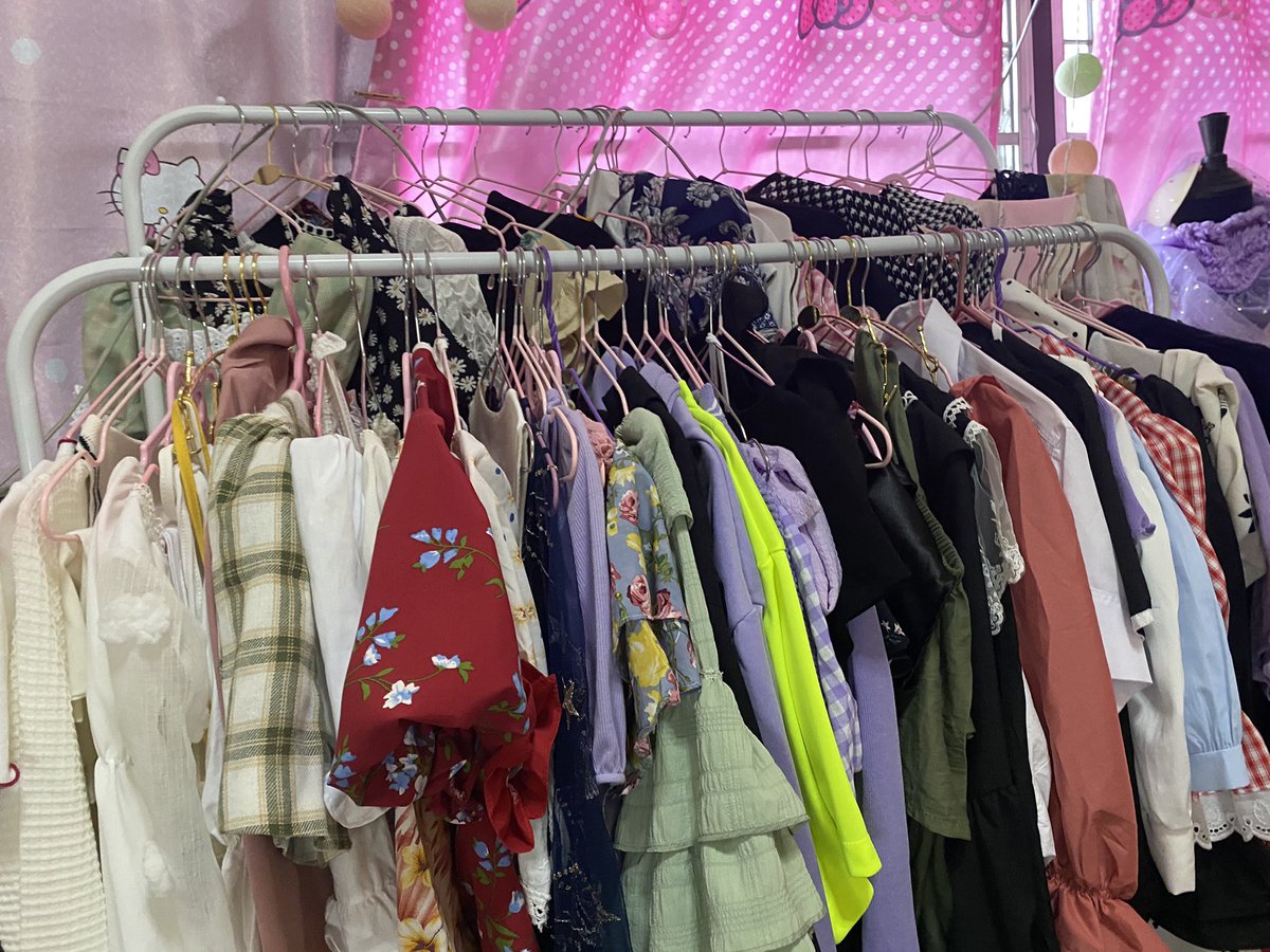 aimmiiee4's tweet photo. 🧺🧸โล้ะๆเสื้อผ้ามือ1-2 🧸🧺
เดี๋ยว20:30มาลงนะ ราคาถูก
📦ค่าส่ง45+5
#โล๊ะตู้เสื้อผ้า #เสื้อผ้ามือสองราคาถูก #เสื้อผ้ามือสองสภาพดี #เสื้อครอป 
🥺🥺🥺 https://t.co/rXfCJ8MJ2s