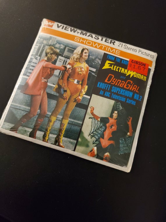 FairOaksAntique's tweet photo. NOS *Sealed* Vintage View-Master Electra Woman https://t.co/mOwhEulW6M #toys #gaf #red #view-master #dynagirl #electrawoman #sidmartykrofft https://t.co/h3KT5ro8zY
